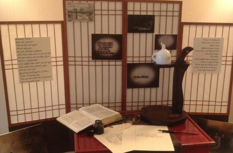 Oil Lamp and Ink of Christ Ahnsahnghong